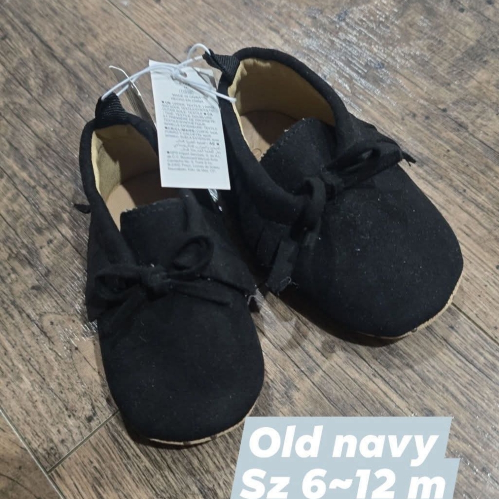 New 🔥 Old navy baby girl shoes sz 6~12 months